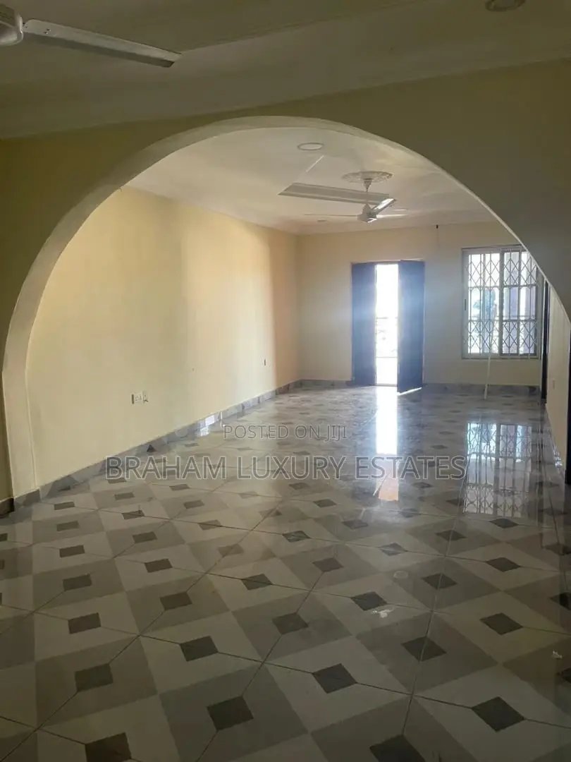 2bdrm Apartment in Collins Dauda, Spintex for rent in Spintex