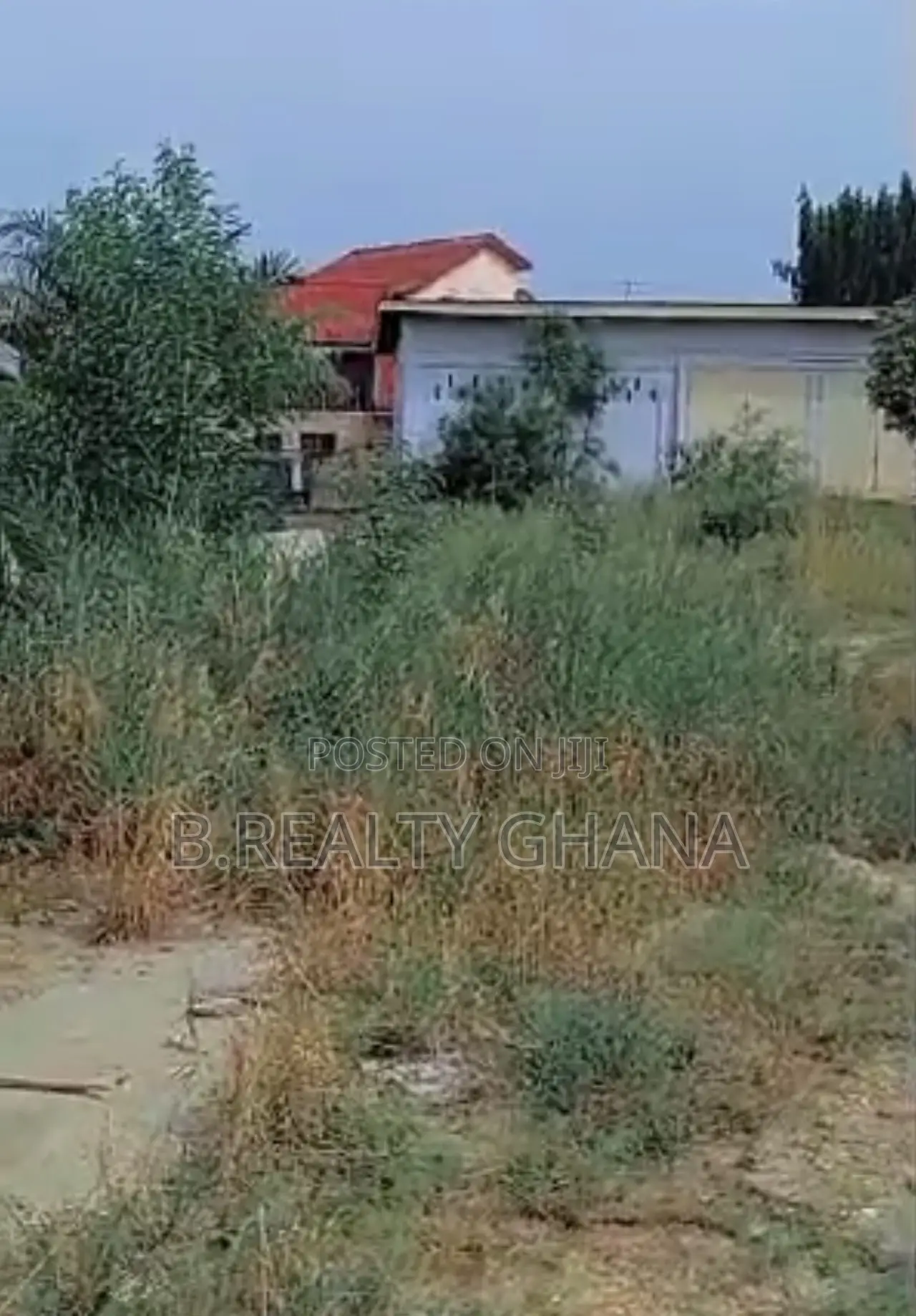 An Acre of Land at East Airport Is for Sale in Spintex
