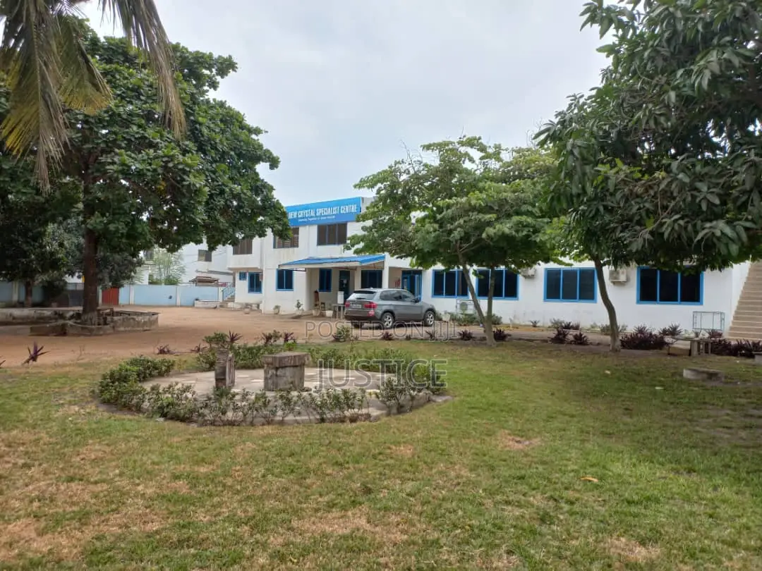 Strategic Located Building Suitable for Hospital C1 Tema in Tema Metropolitan