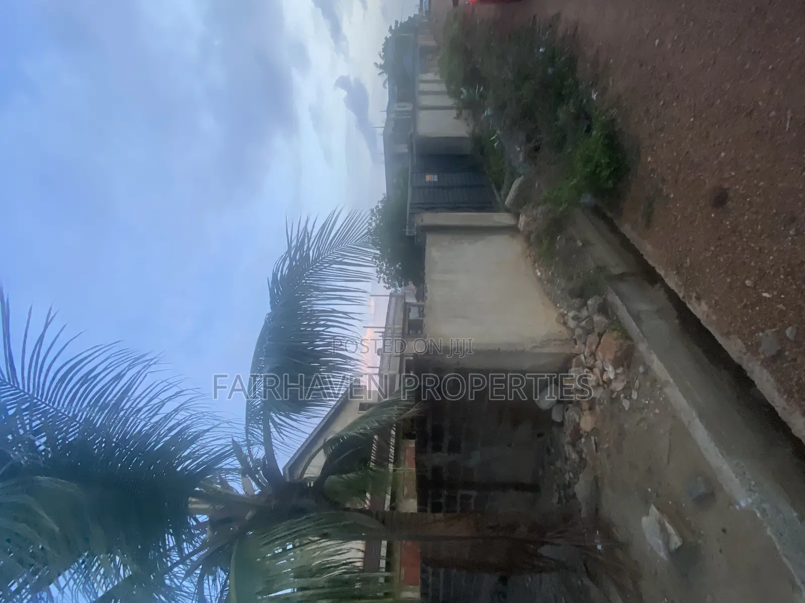 5bdrm House in Tseaddo, Airport Residential Area for sale in Airport Residential Area