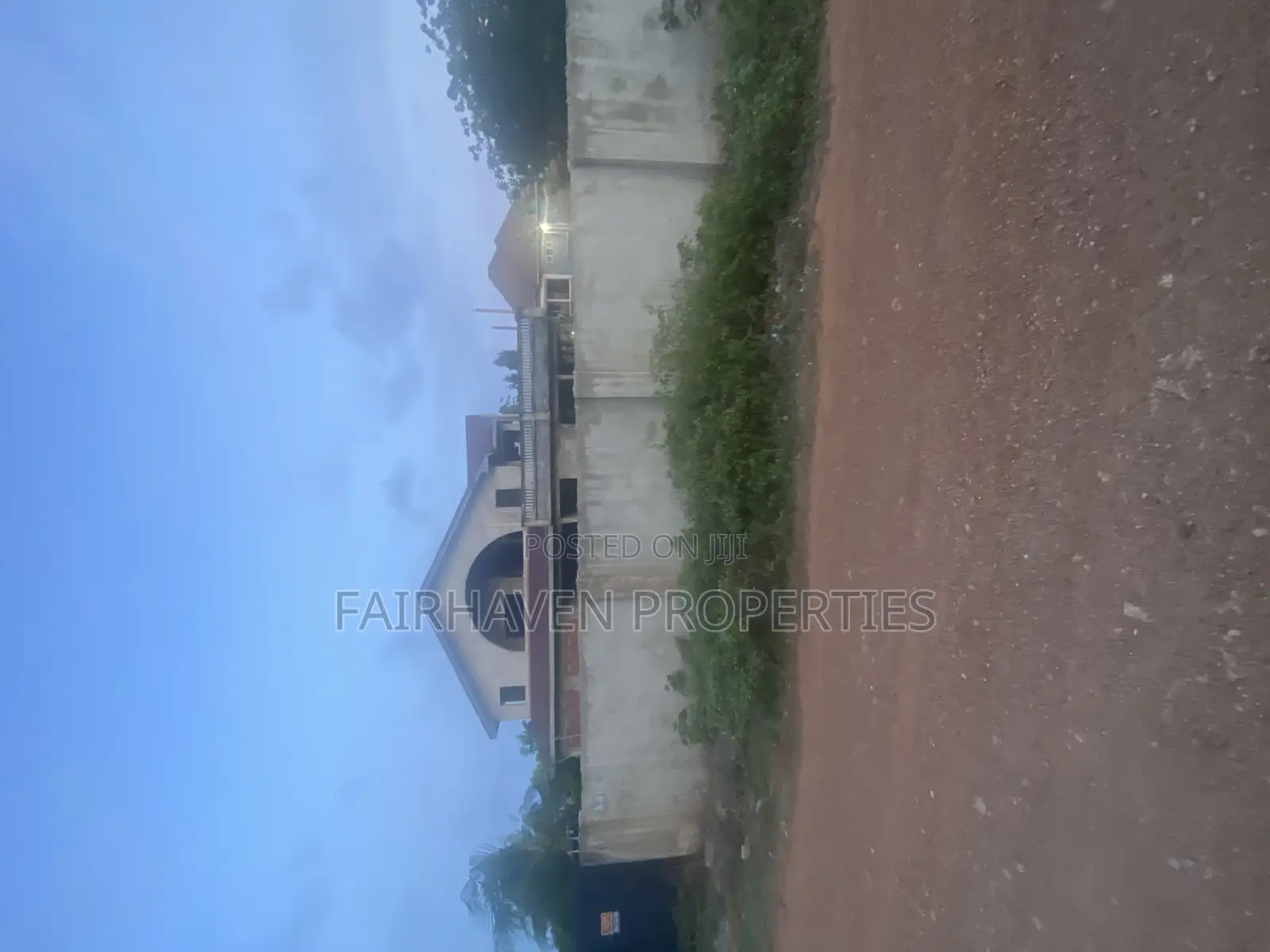 5bdrm House in Tseaddo, Airport Residential Area for sale in Airport Residential Area