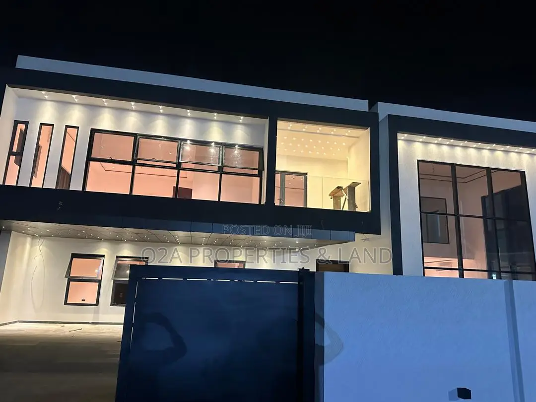 5bdrm House in Lakeside Estate for sale in Lake Side Estate