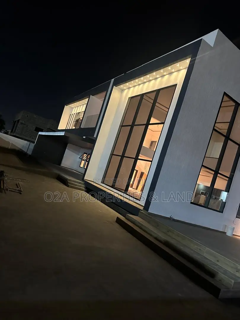 5bdrm House in Lakeside Estate for sale in Lake Side Estate