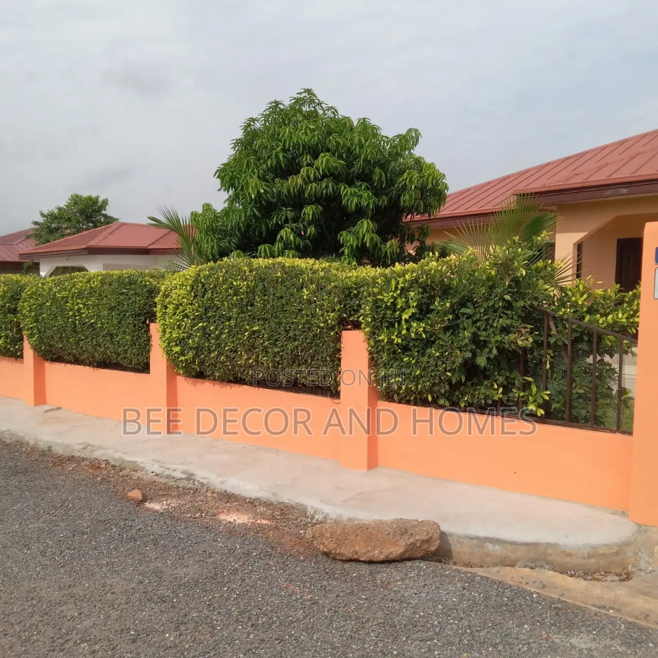 3bdrm House in Bee Decor & Homes, Oyibi for sale in Oyibi