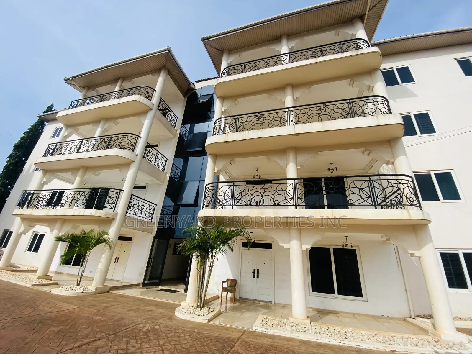 Furnished 4bdrm Apartment in East Legon for rent in East Legon