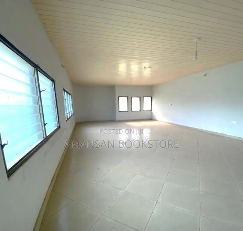 5bdrm House in New-Juaben Municipal for sale in New-Juaben Municipal