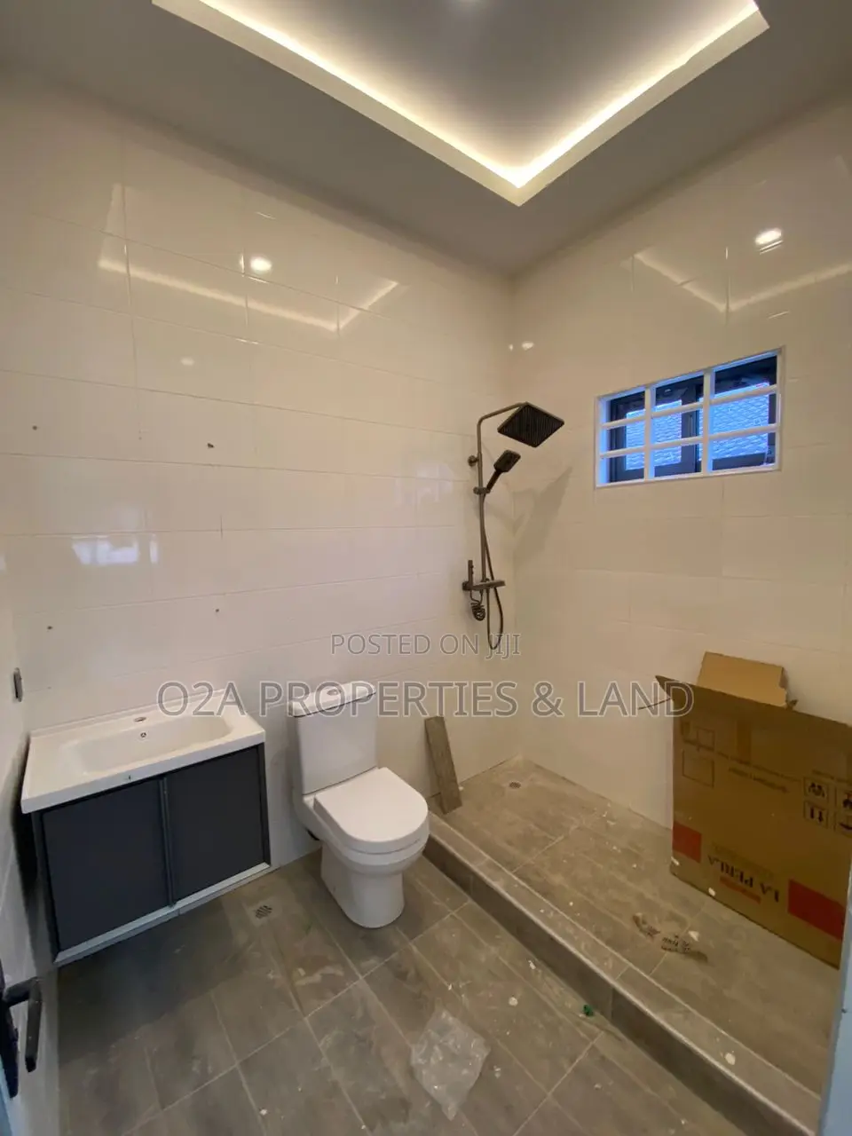 3bdrm House in Spintex, Baatsona Total for sale in Baatsona Total