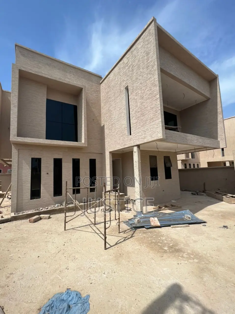 3bdrm Duplex in North Kaneshie for sale in North Kaneshie