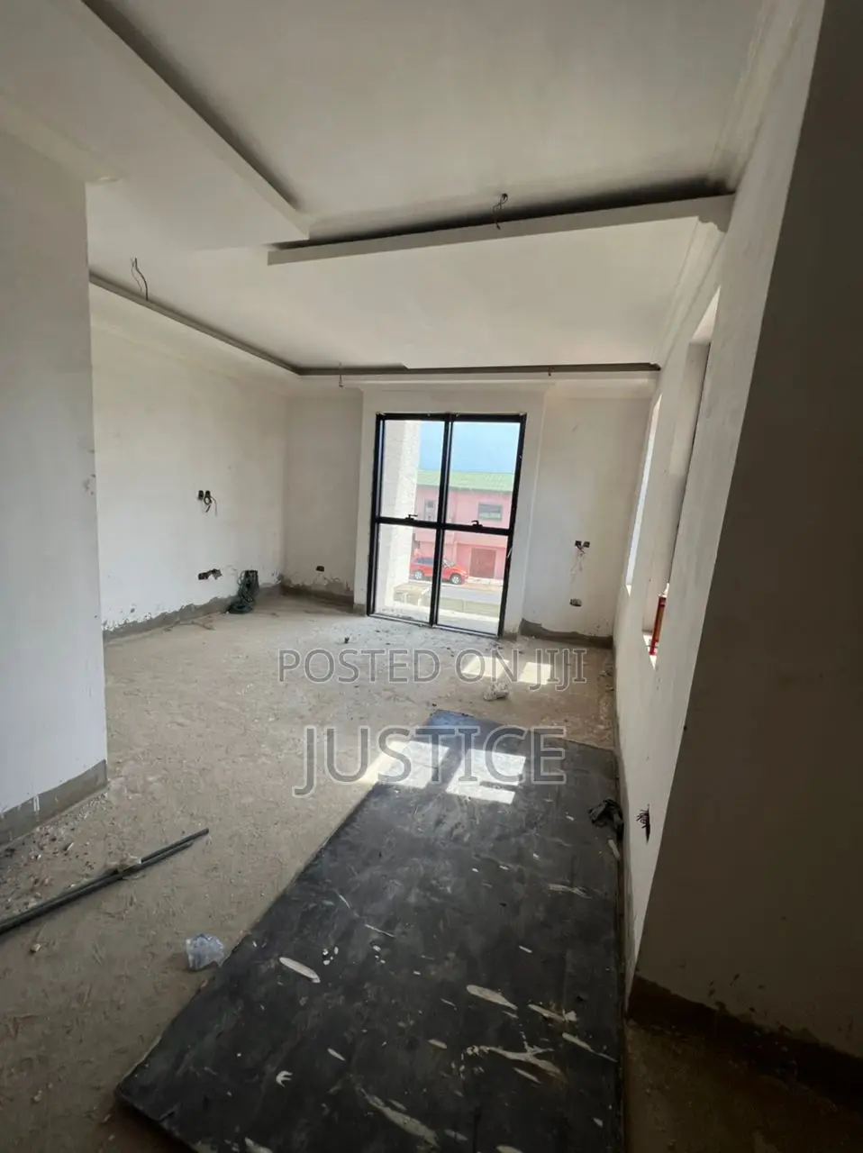 3bdrm Duplex in North Kaneshie for sale in North Kaneshie