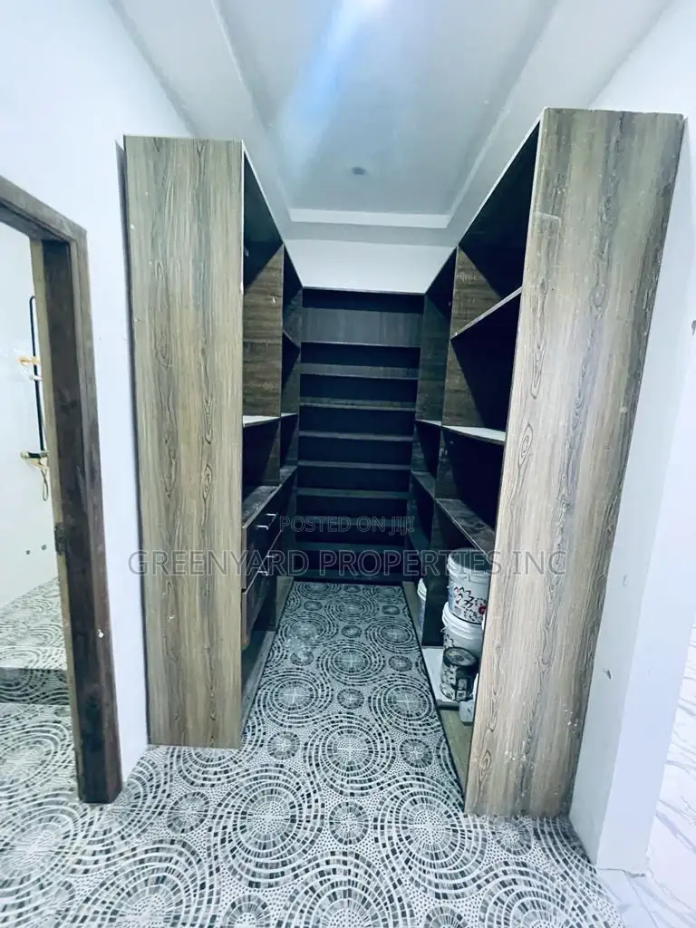 3bdrm House in New Legon for sale in New Legon