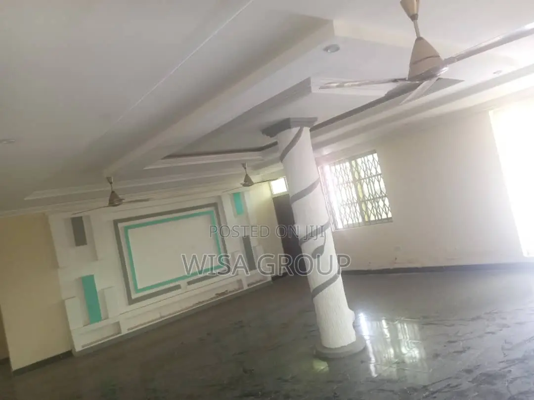 7bdrm Duplex in Wisa Groups, Accra Metropolitan for rent in Accra Metropolitan
