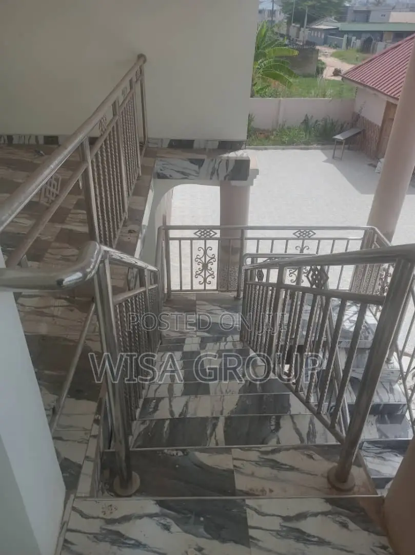 7bdrm Duplex in Wisa Groups, Accra Metropolitan for rent in Accra Metropolitan