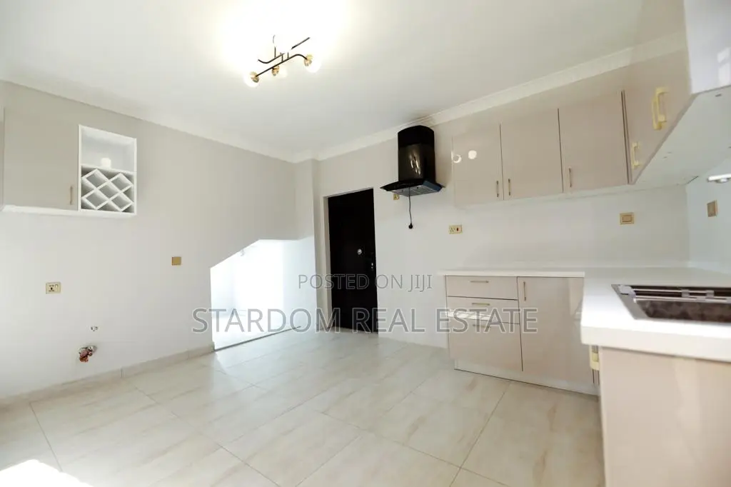 2bdrm Townhouse / Terrace in East Legon for rent in East Legon