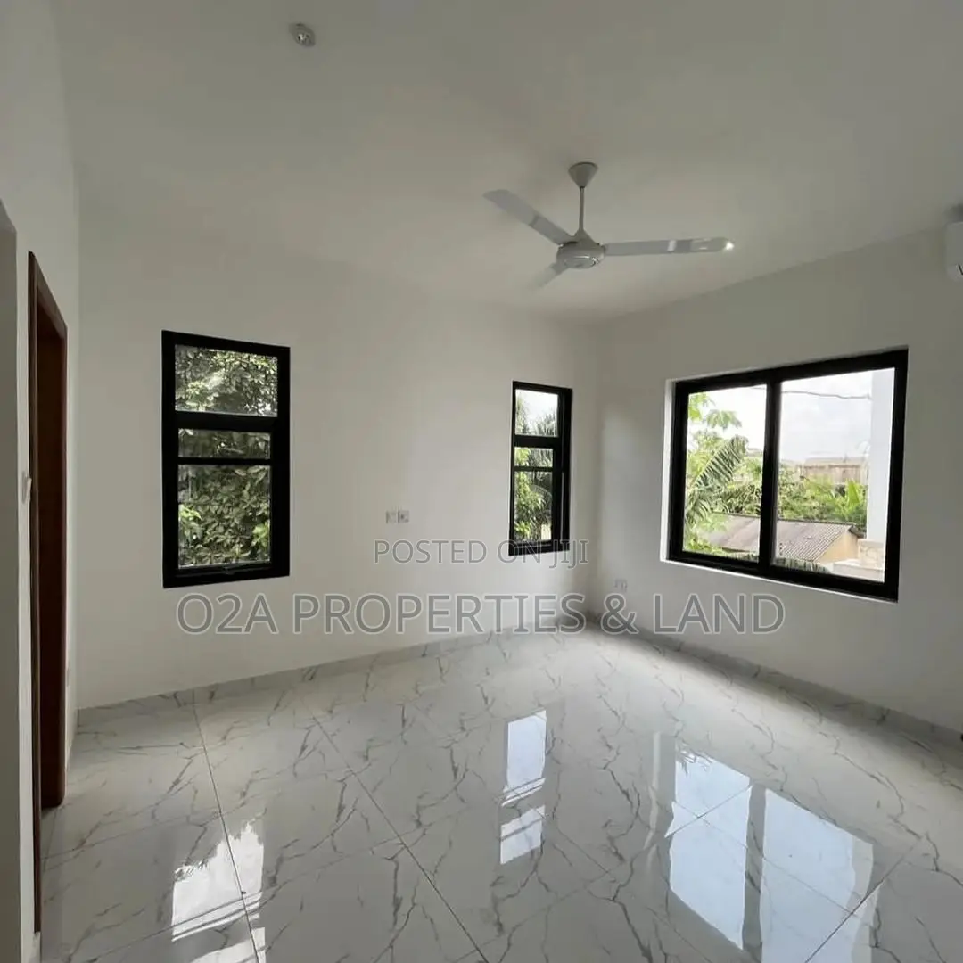3bdrm House in Haatso-North Legon for sale in North Legon