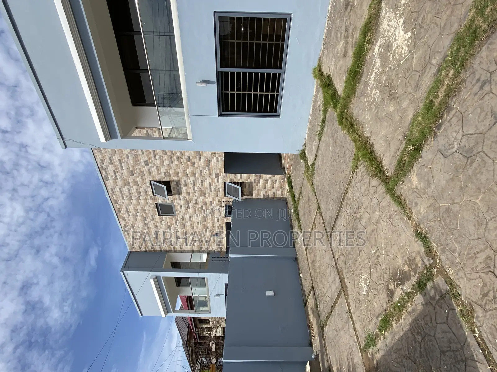4bdrm House in Tseaddo, Airport Residential Area for rent in Airport Residential Area