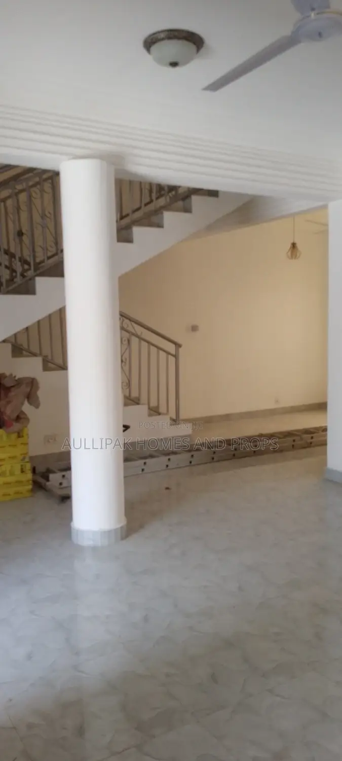 2bdrm Apartment in Lakeside, Accra Metropolitan for rent in Accra Metropolitan