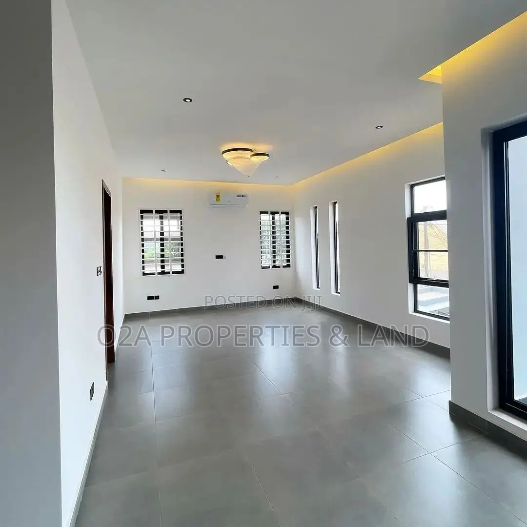 4bdrm House in Oyarifa for sale in Oyarifa Mall Area
