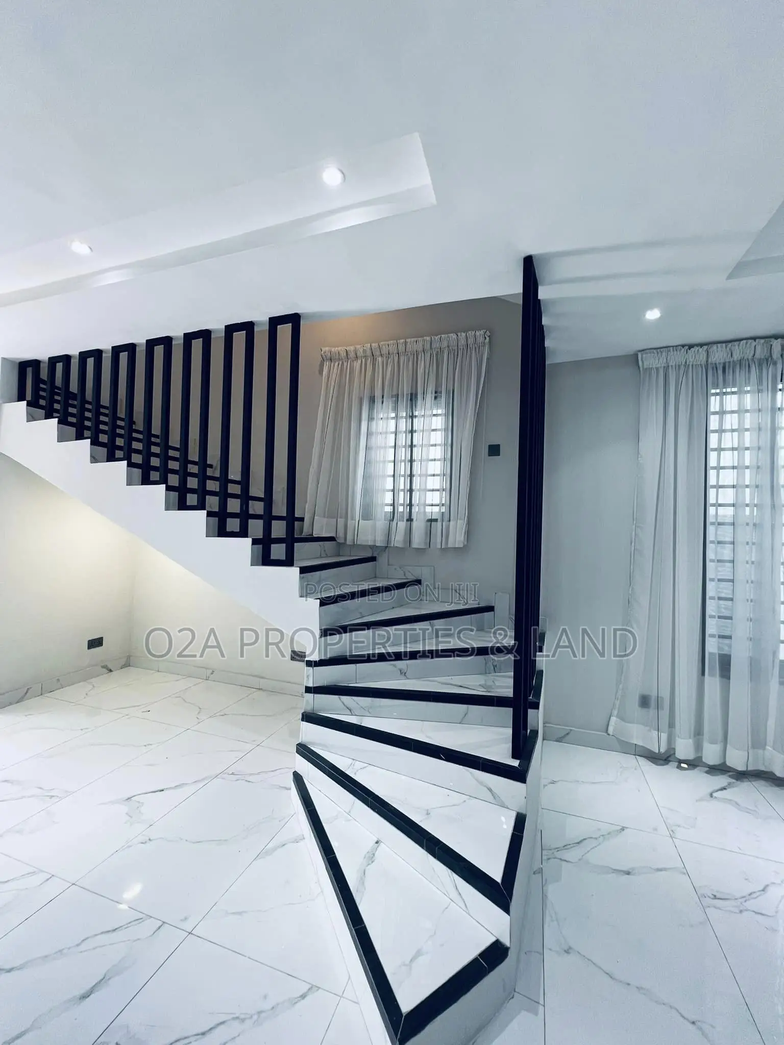 4bdrm House in Ashaley Botwe for sale in Lake Side Estate