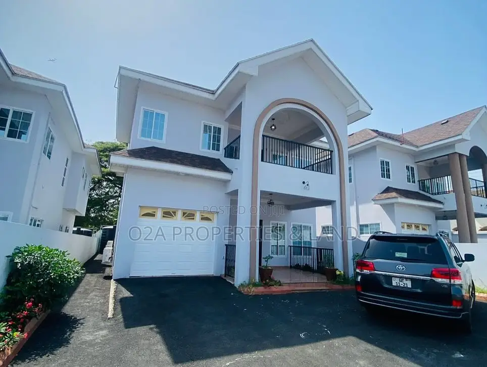 4bdrm House in Cantonments, Acquinas for rent in Acquinas