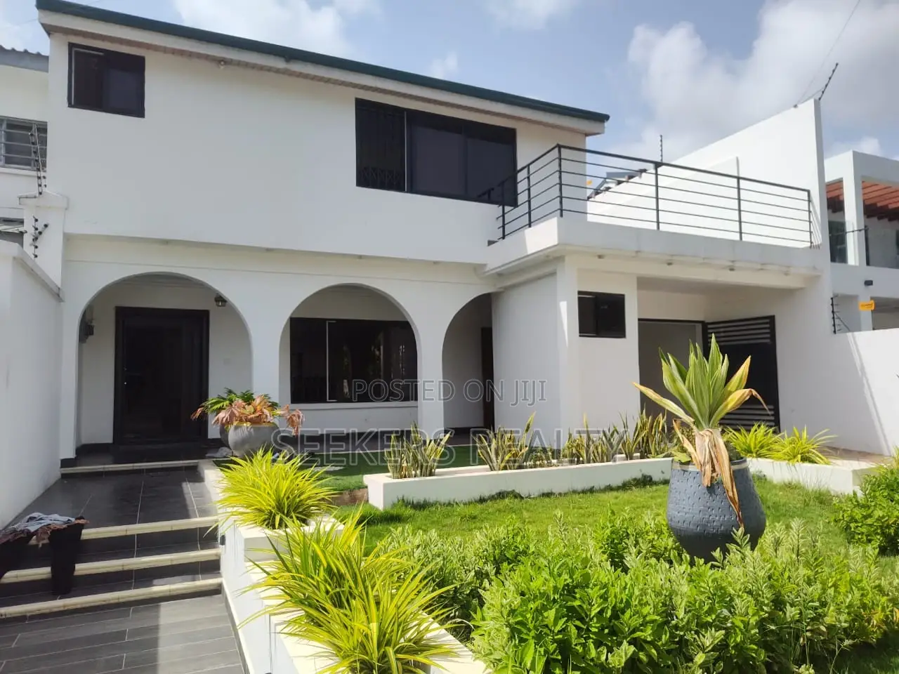 5bdrm House in Seekers Realty, Cantonments for rent in Cantonments