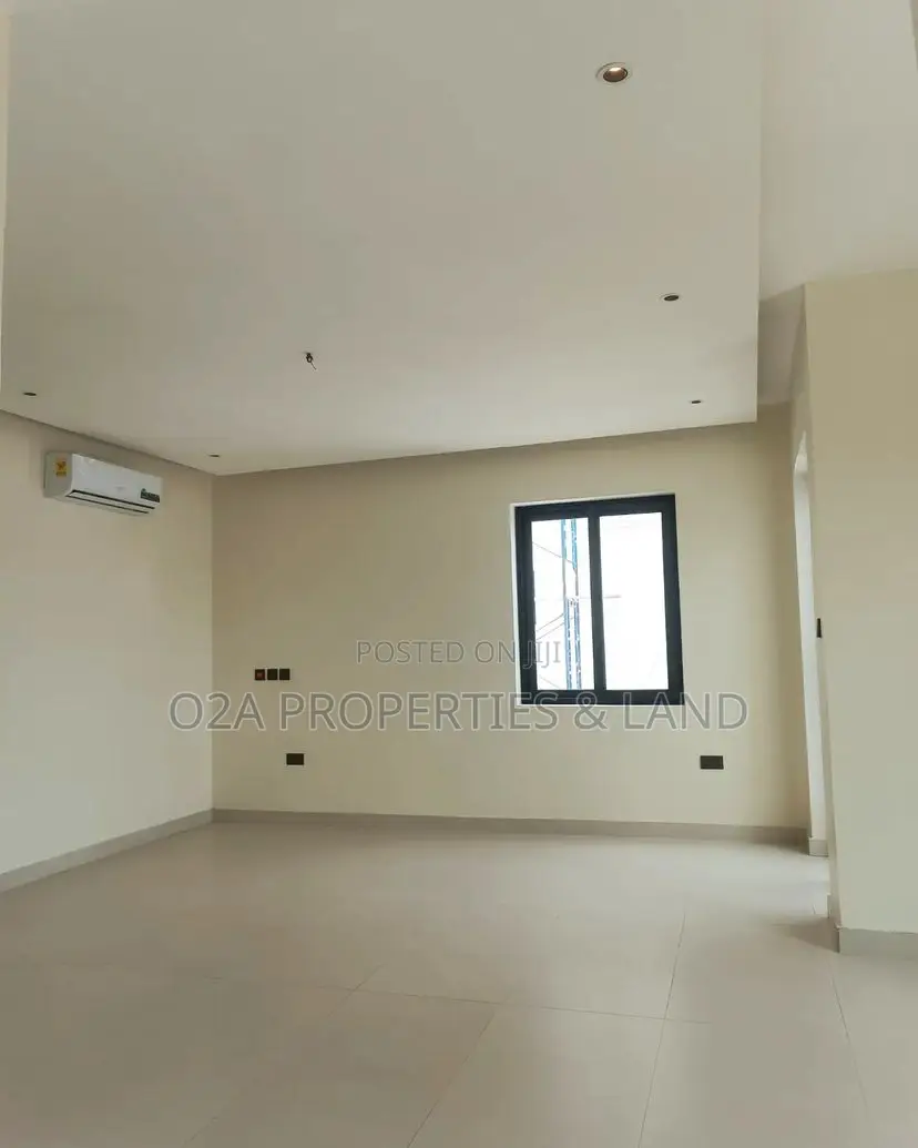 5bdrm House in Dzorwulu for sale in Dzorwulu