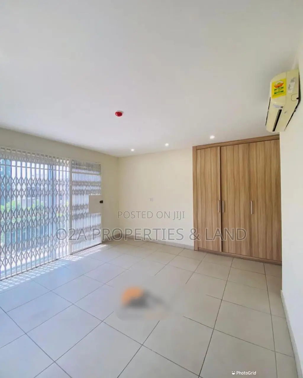 3bdrm Townhouse / Terrace in Cantonments, Acquinas for rent in Acquinas