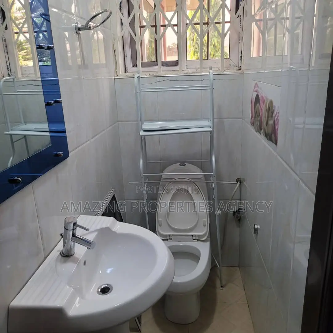 6bdrm House in New Legon for sale in New Legon