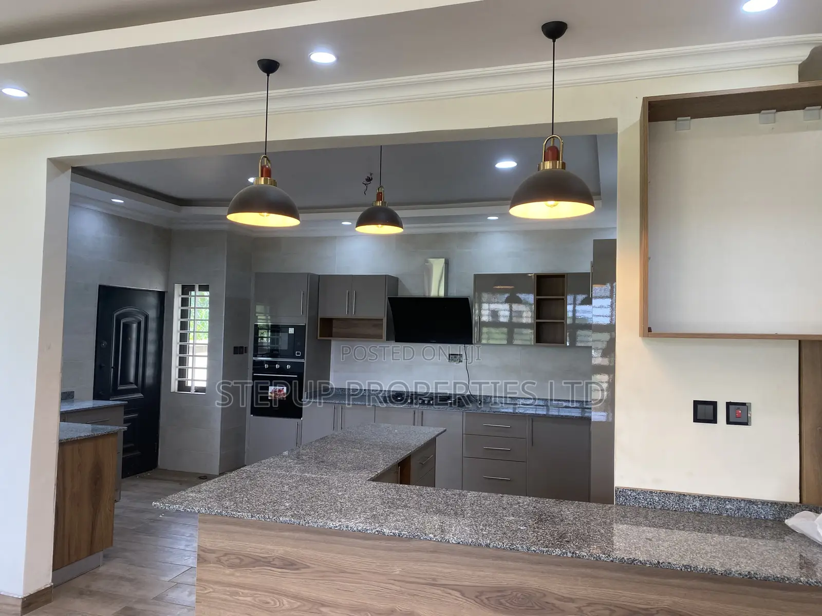 4bdrm House in Aburi, Akuapim South for sale in Akuapim South