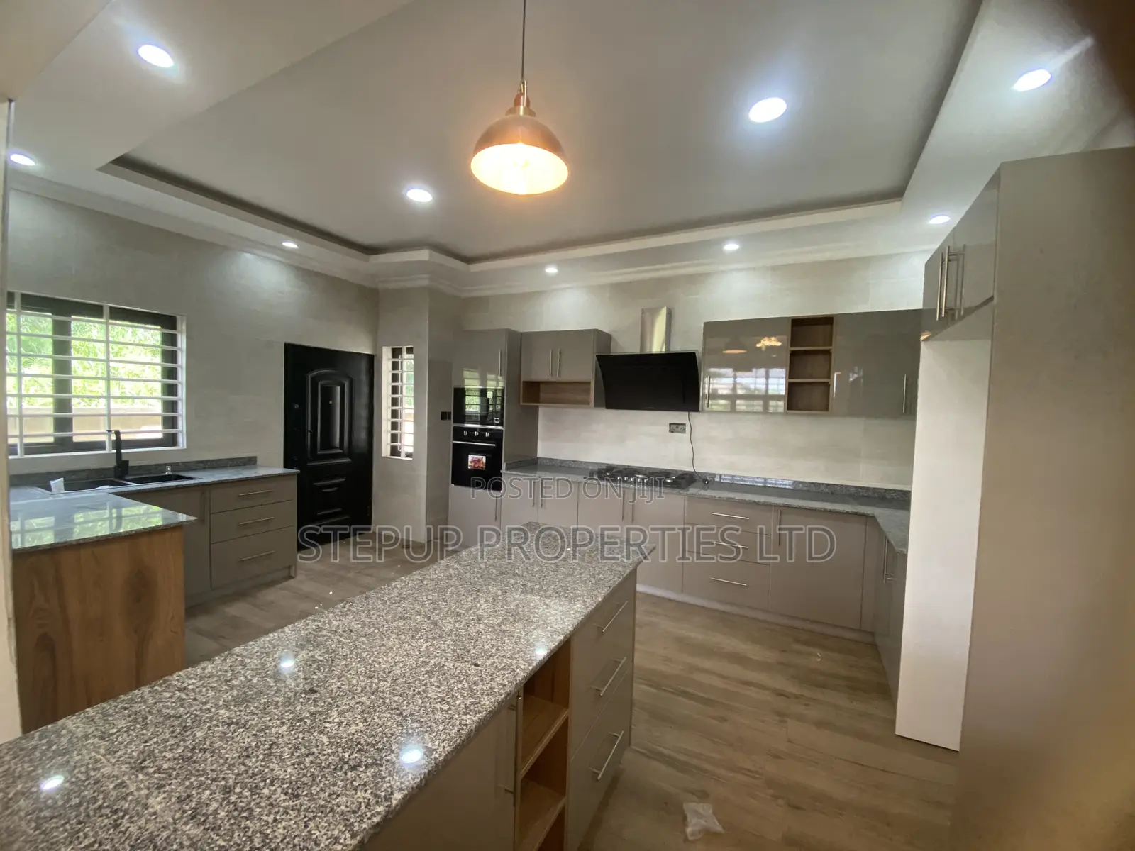 4bdrm House in Aburi, Akuapim South for sale in Akuapim South