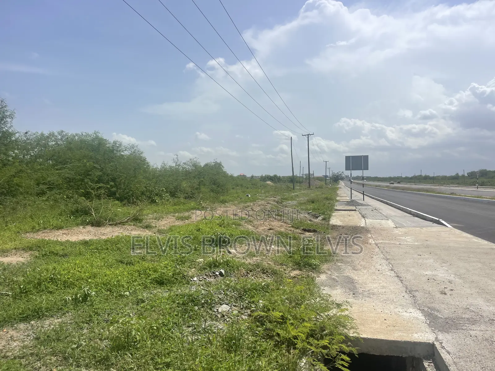 Do You Need a Roadside Land to Buy West Trasacco Zoomlion in Ashaley Botwe