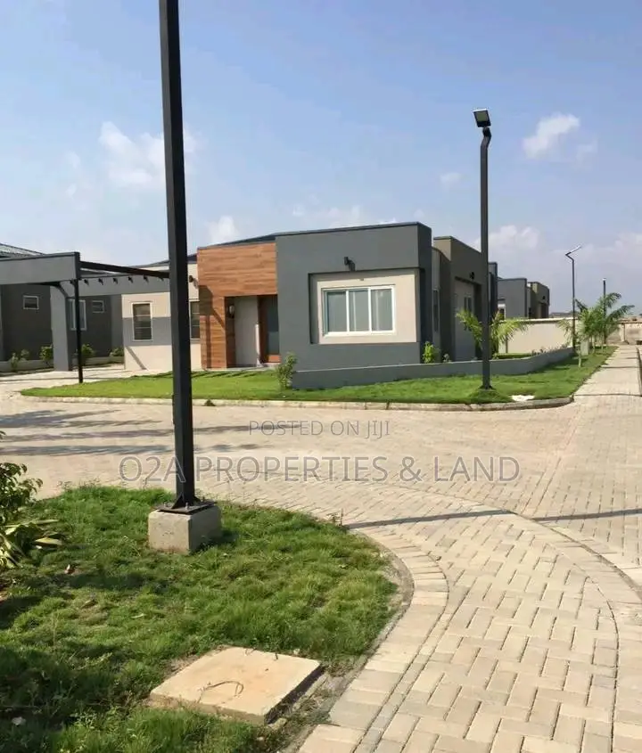 3bdrm House in East Legon Hills, Police Station for rent in Police Station