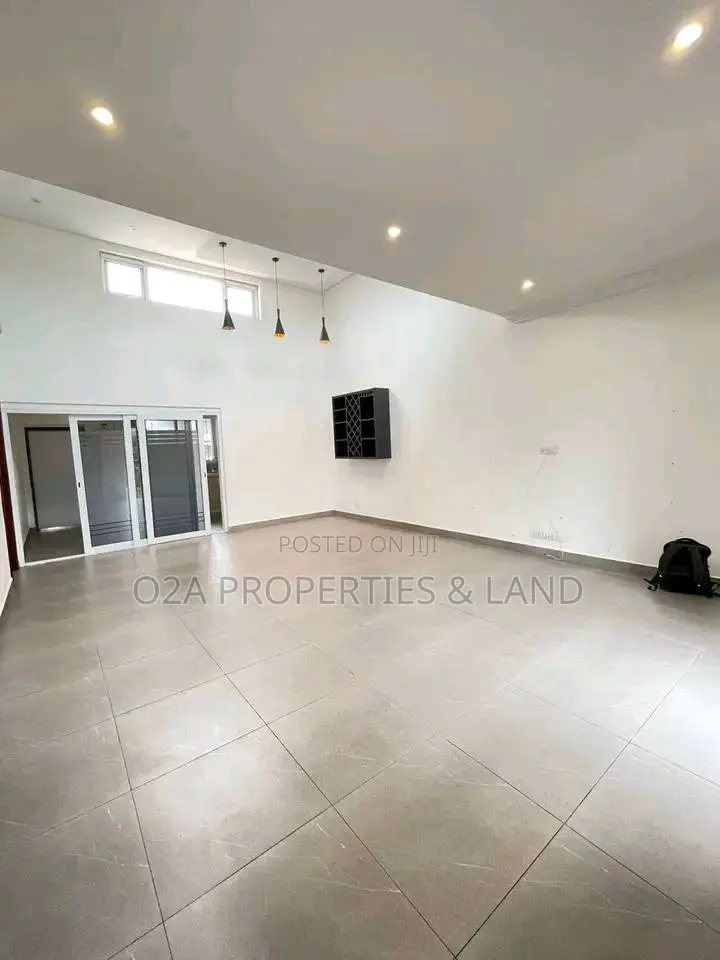 3bdrm House in East Legon Hills, Police Station for rent in Police Station