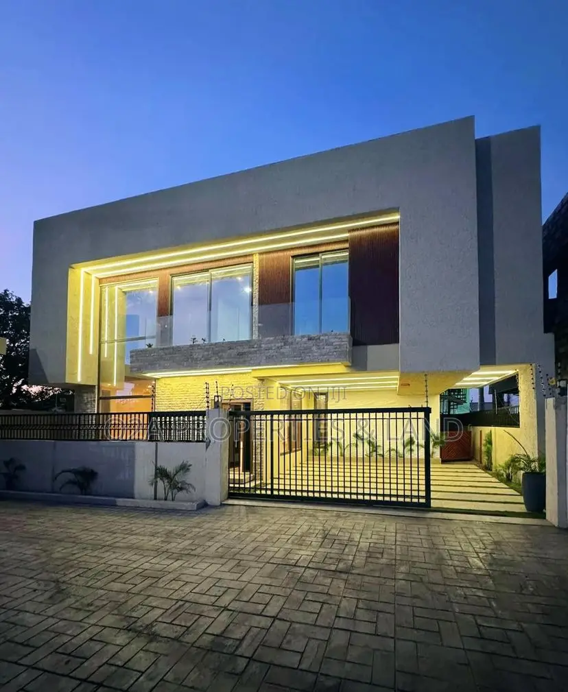 3bdrm House in Adjirirnganor, Bawaleshie for sale in Bawaleshie