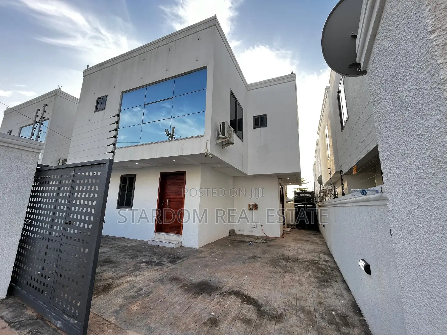 3bdrm Duplex in Adjiriganor for rent in Adjiriganor