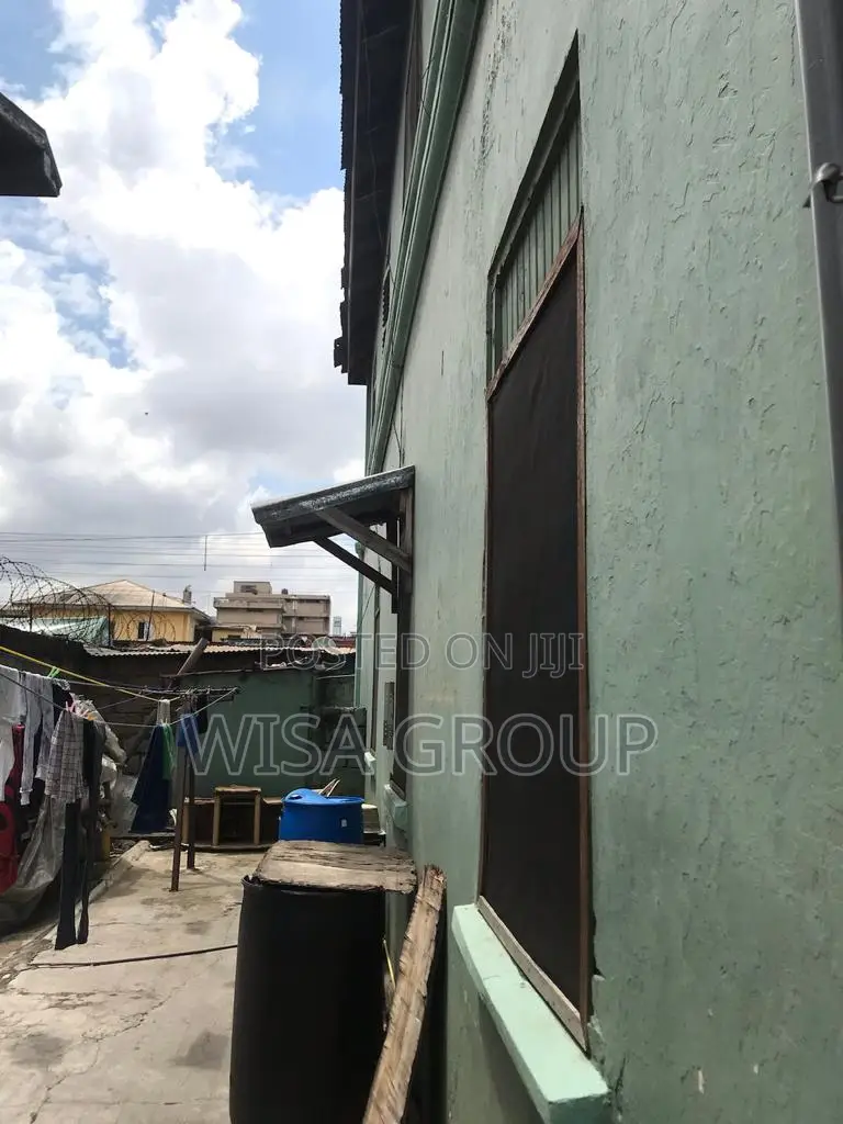 7bdrm Duplex in Wisa Groups, Accra Metropolitan for rent in Accra Metropolitan