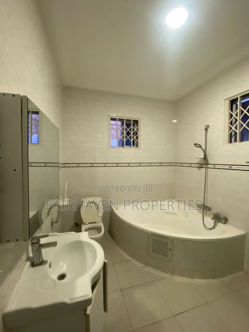 3bdrm House in Tseaddo, Airport Residential Area for rent in Airport Residential Area