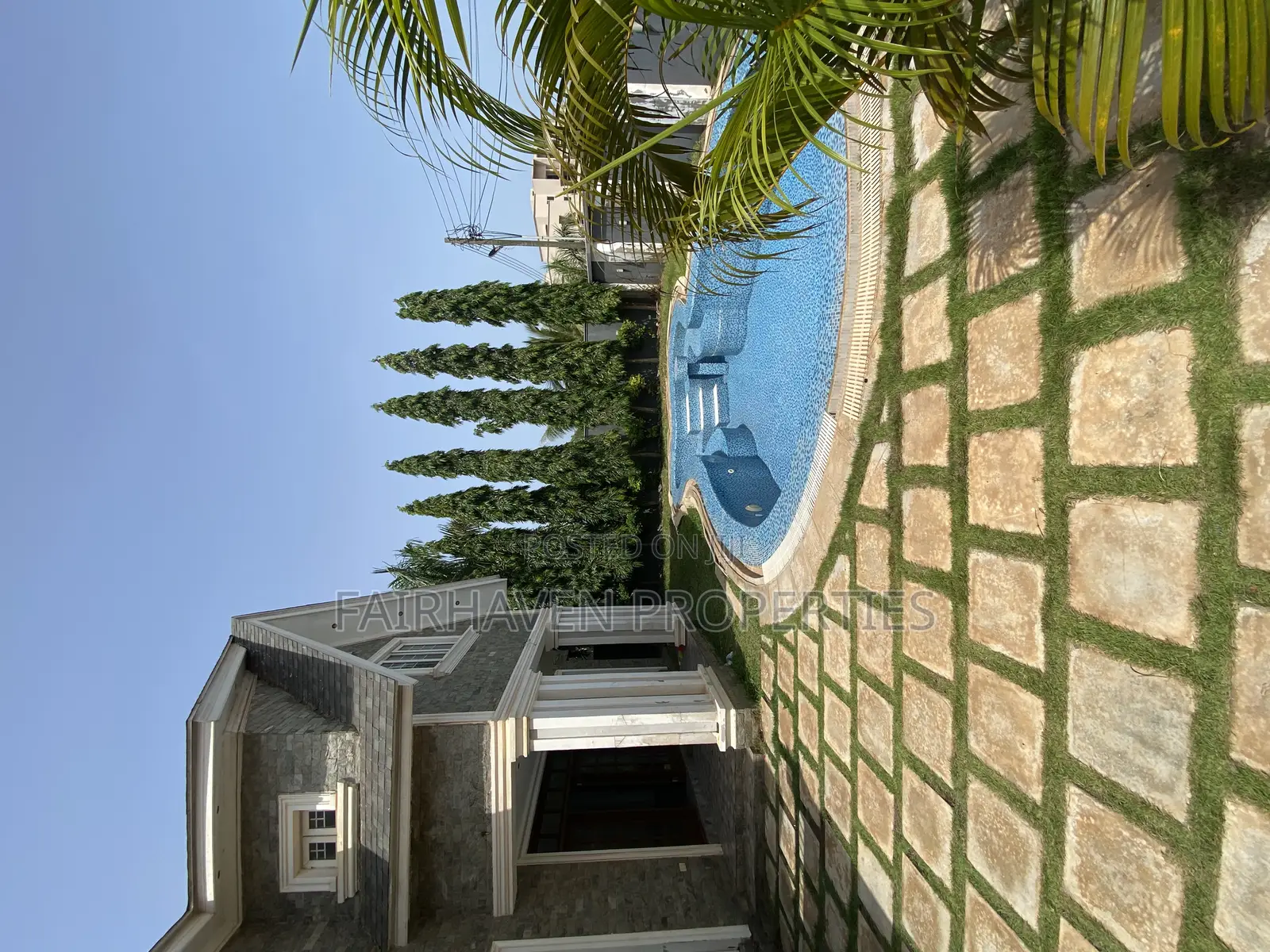 4bdrm Mansion in Tseaddo, Airport Residential Area for sale in Airport Residential Area