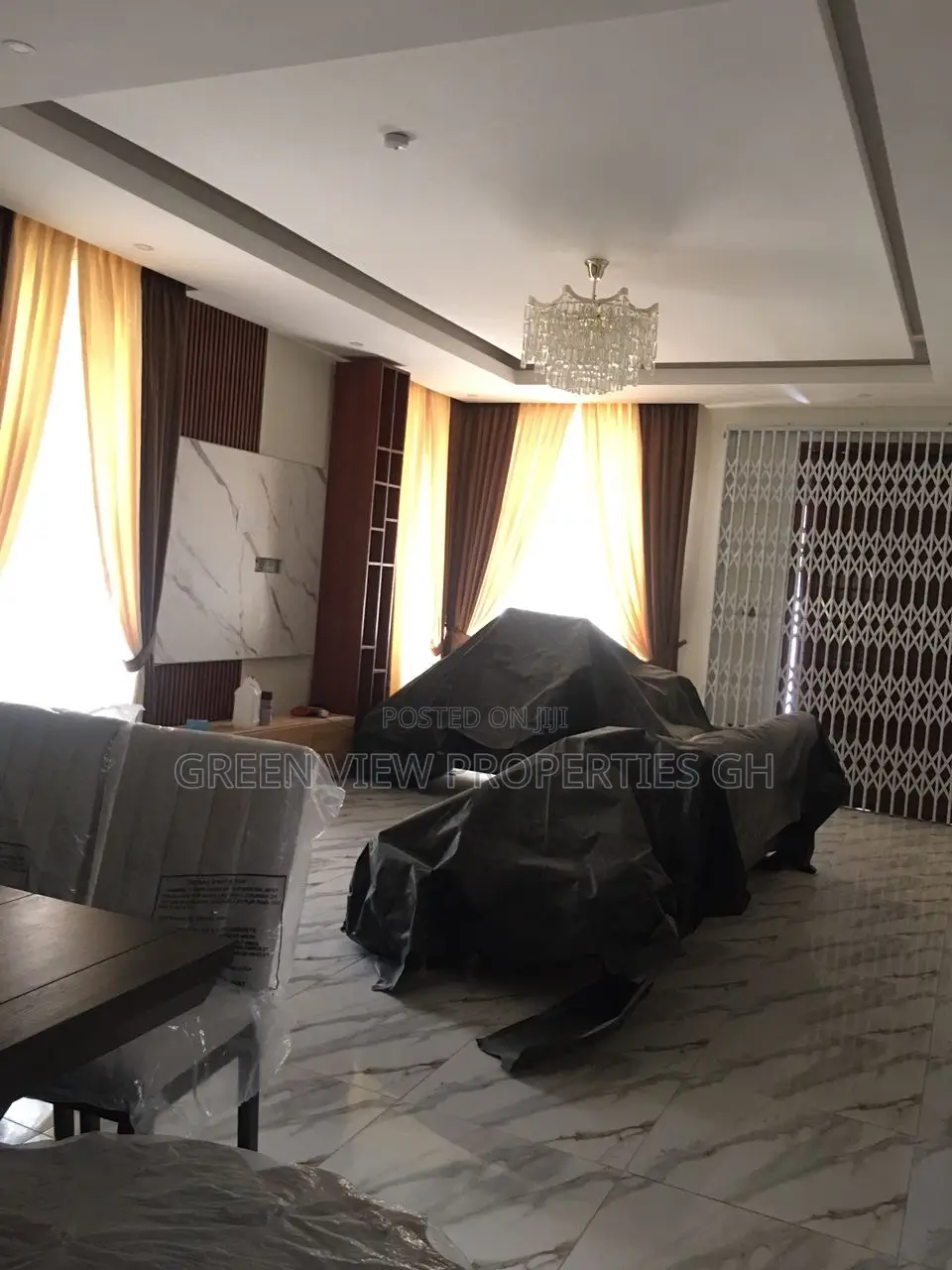 4bdrm Duplex in West Hills Mall Area for sale in West Hills Mall Area