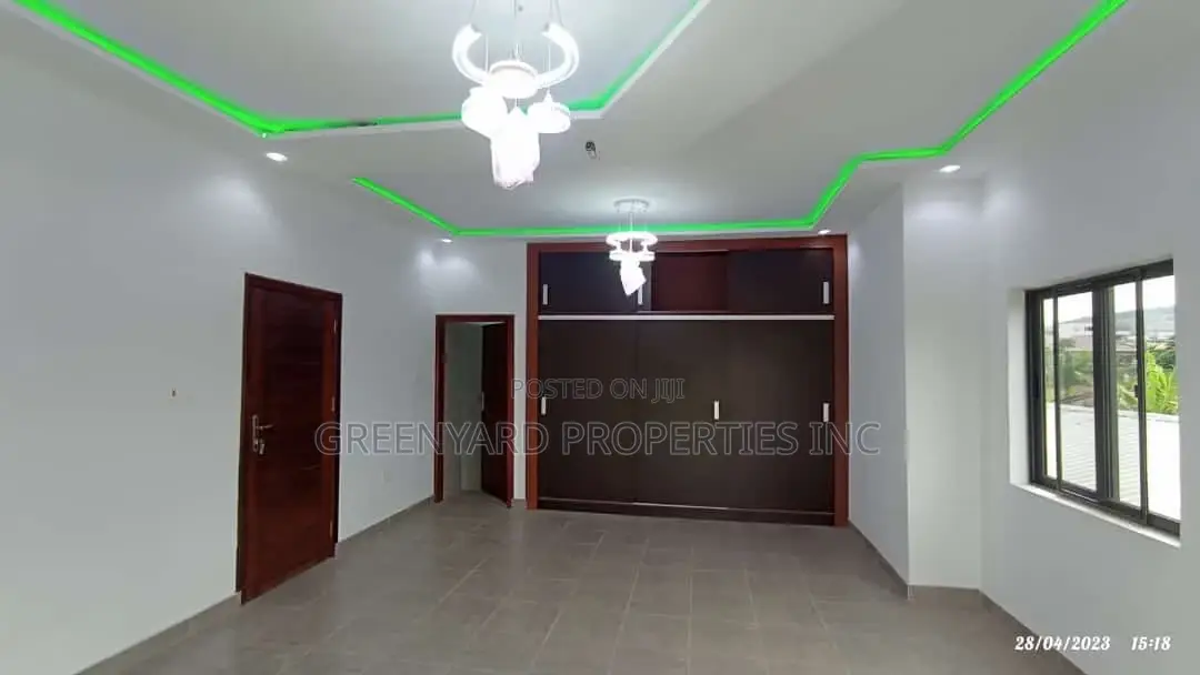 4bdrm House in Oyarifa for sale in Oyarifa