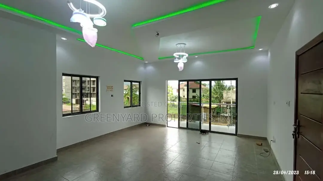 4bdrm House in Oyarifa for sale in Oyarifa