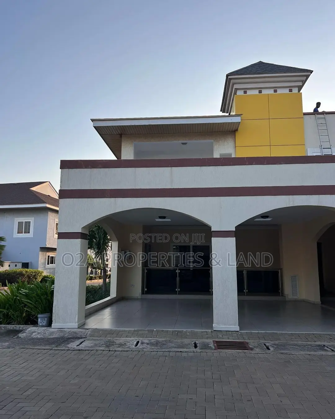 Furnished 4bdrm Townhouse / Terrace in East Legon Near The, Bawaleshie in Bawaleshie