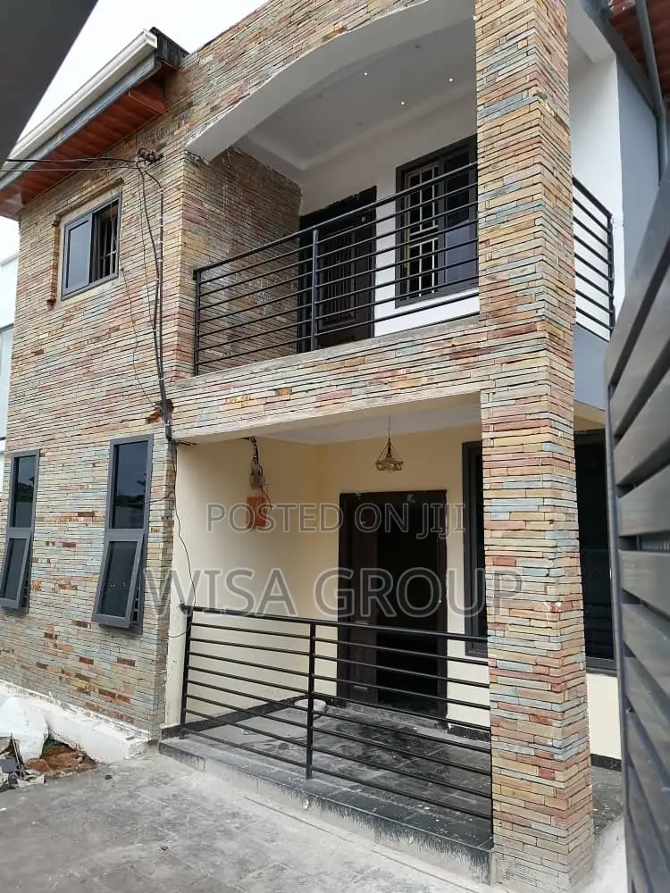 3bdrm Duplex in Wisa Groups, Accra Metropolitan for rent in Accra Metropolitan