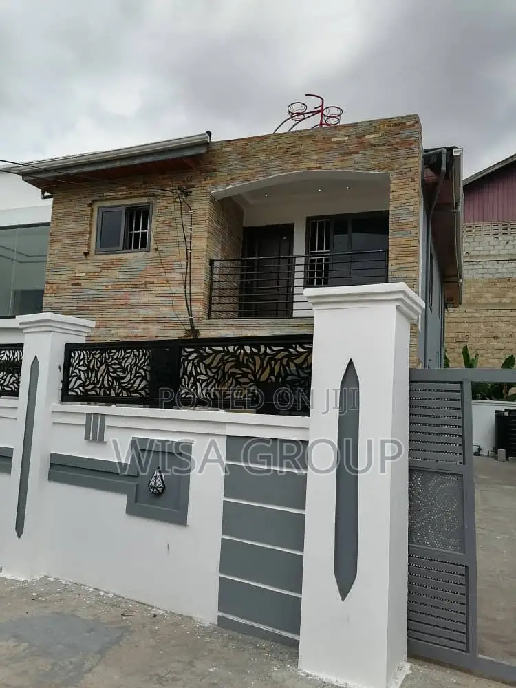 3bdrm Duplex in Wisa Groups, Accra Metropolitan for rent in Accra Metropolitan
