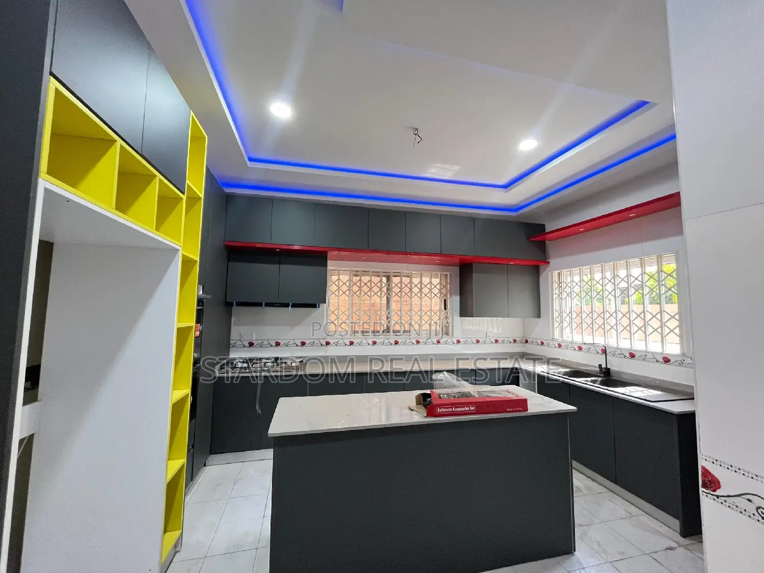 4bdrm Duplex in Adjiriganor for rent in Adjiriganor