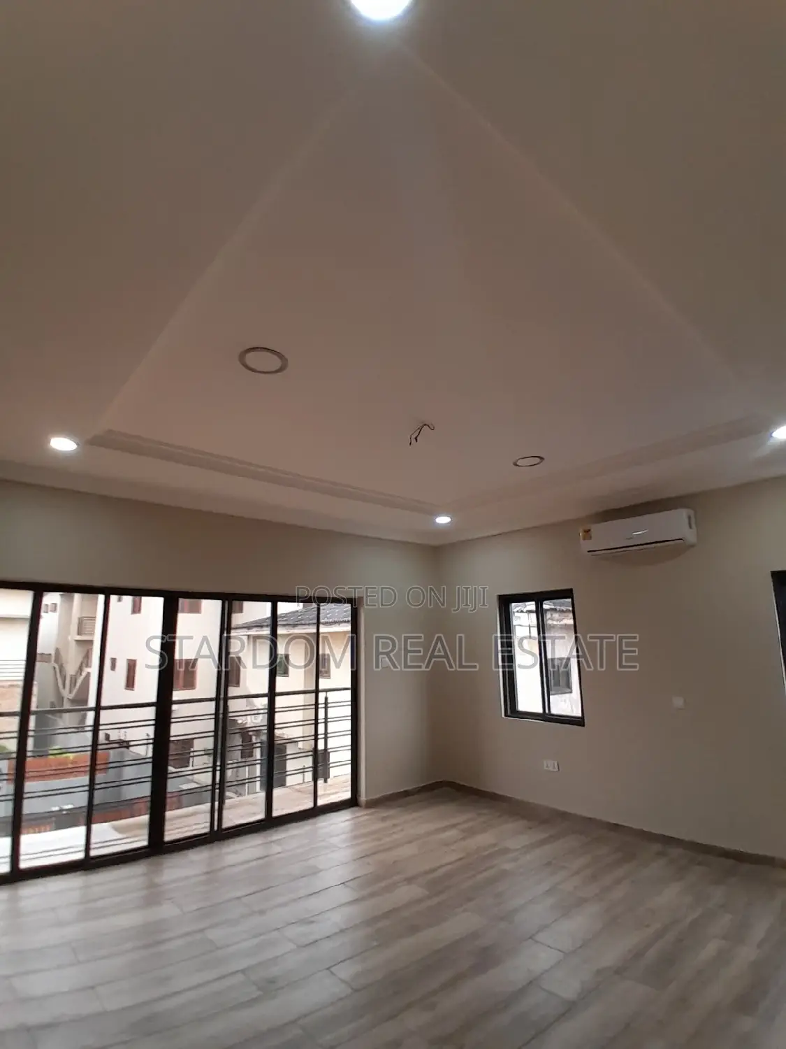 3bdrm Duplex in Adjiriganor for rent in Adjiriganor