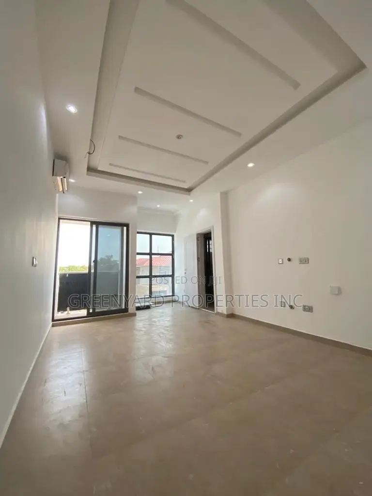 2bdrm House in Lakeside for sale in Lake Side Estate