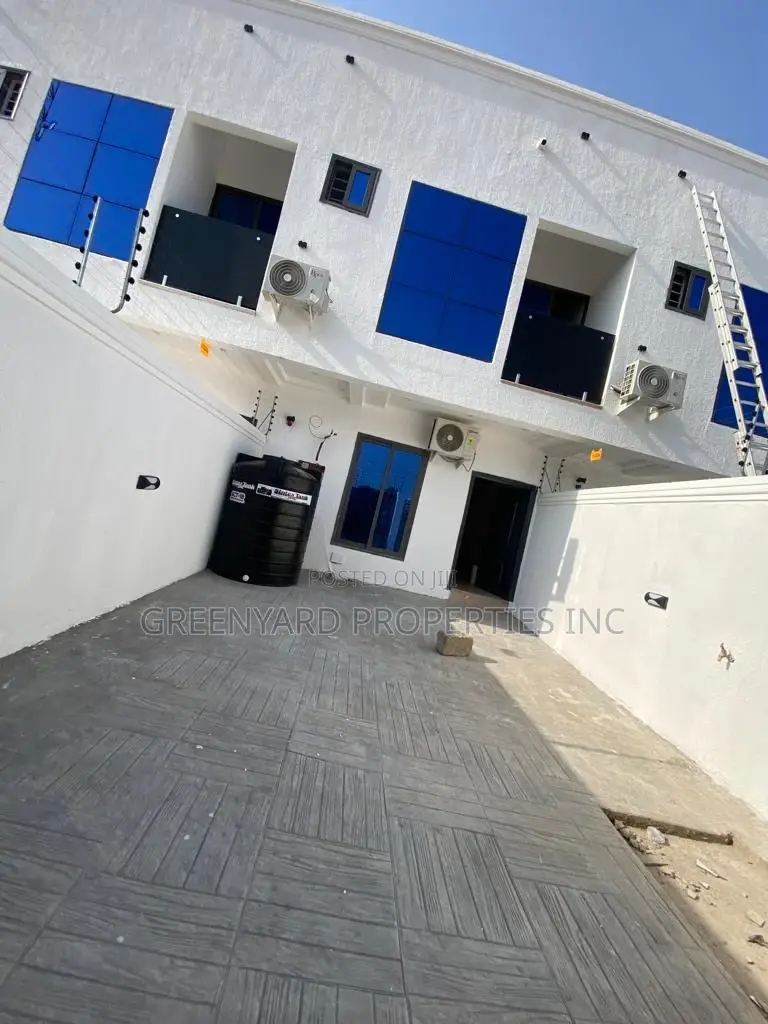 2bdrm House in Lakeside for sale in Lake Side Estate