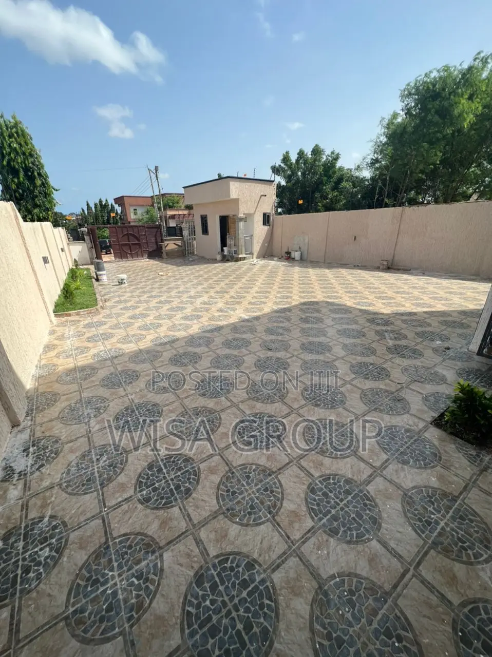 4bdrm Duplex in Wisa Groups, Accra Metropolitan for sale in Accra Metropolitan
