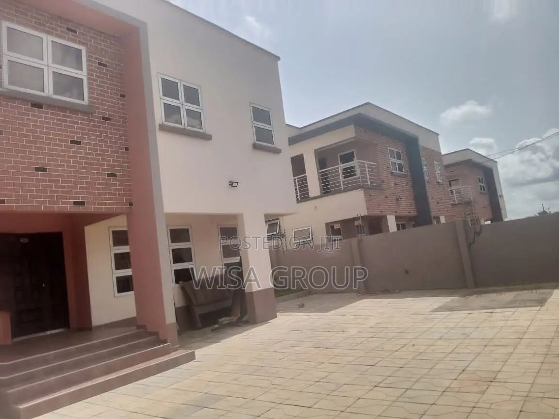 3bdrm Duplex in Wisa Groups, Accra Metropolitan for rent in Accra Metropolitan