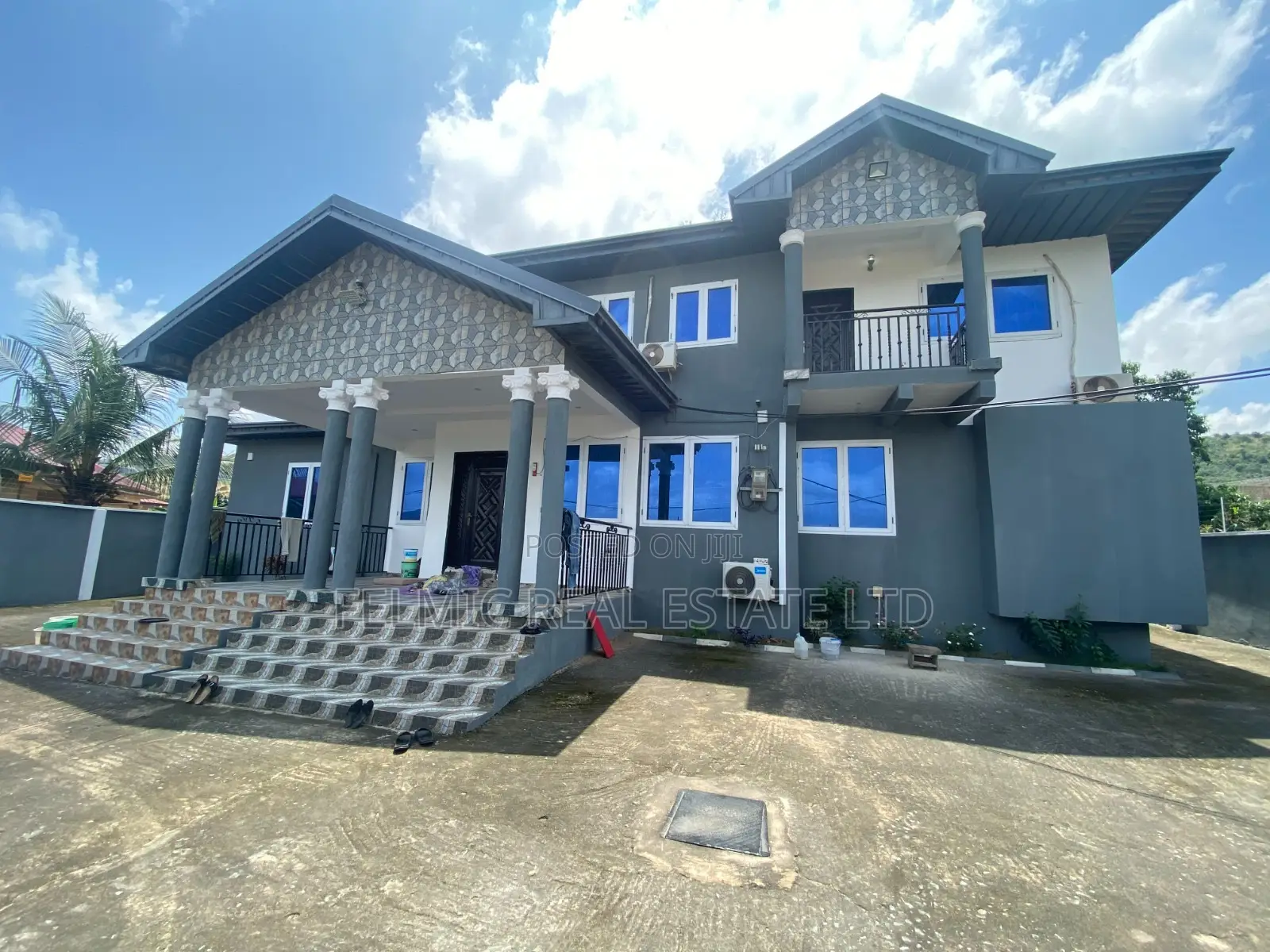 6bdrm Duplex in Felmic Real Estate, Pokuase for sale in Pokuase